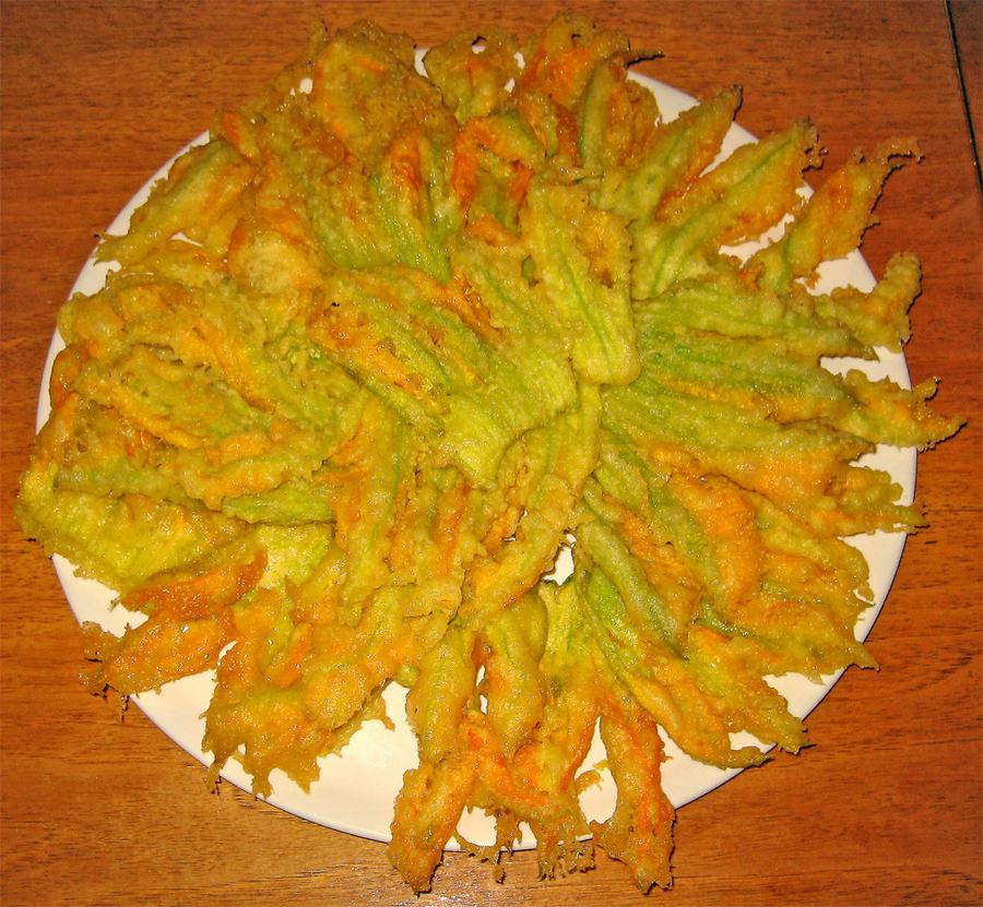 Fiori di zucca fritti